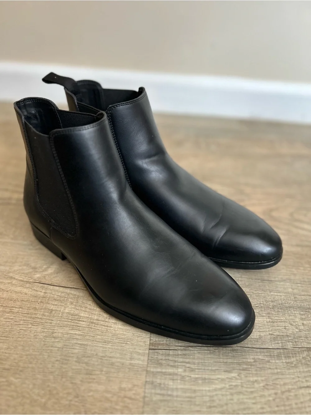 Zara Men’s Black Leather Chelsea Boots Size 42 (US 9)